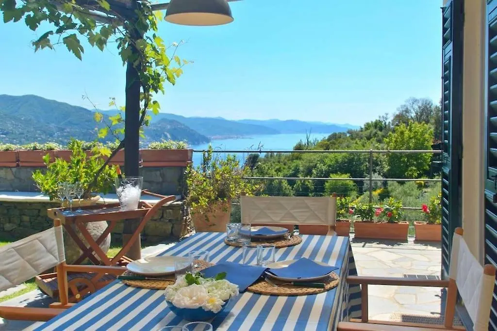 Villa Costa Dei Gelsomini - Sea View, Private Pool Rapallo